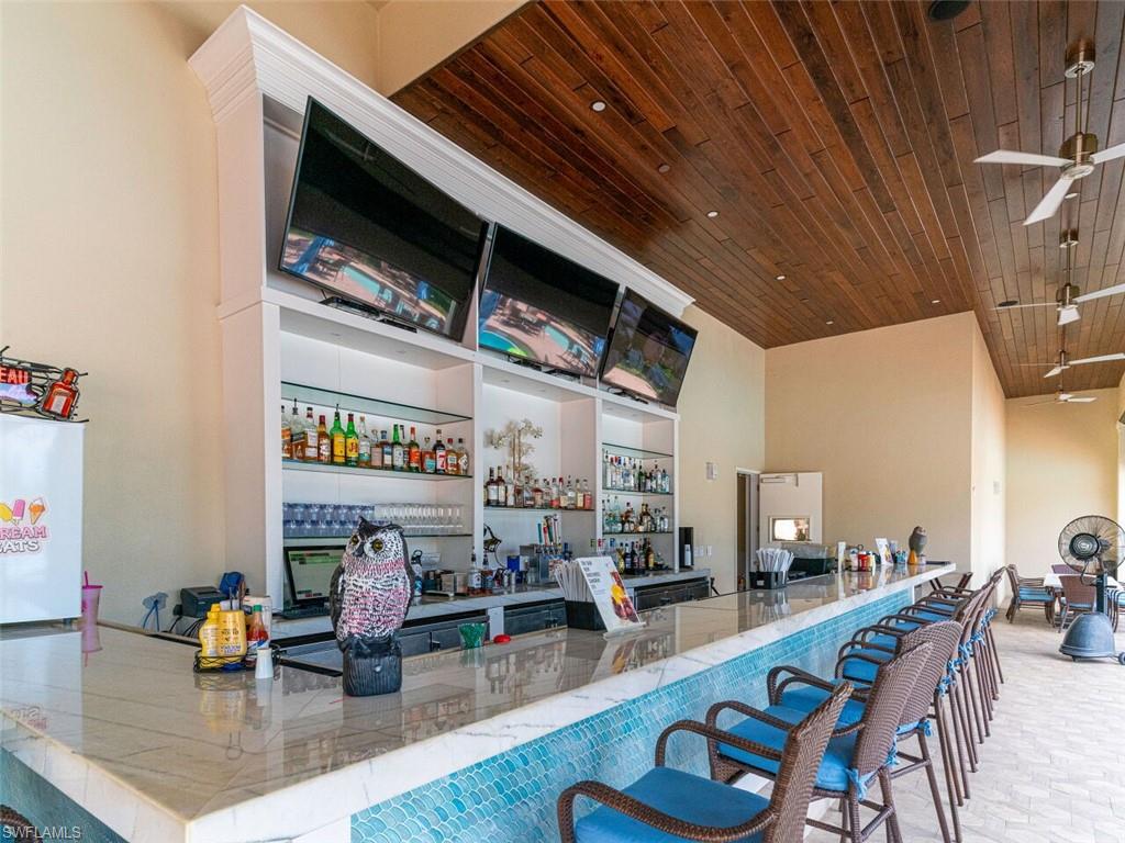 77 Silver Oaks CIR # 104 Unit: 8-104