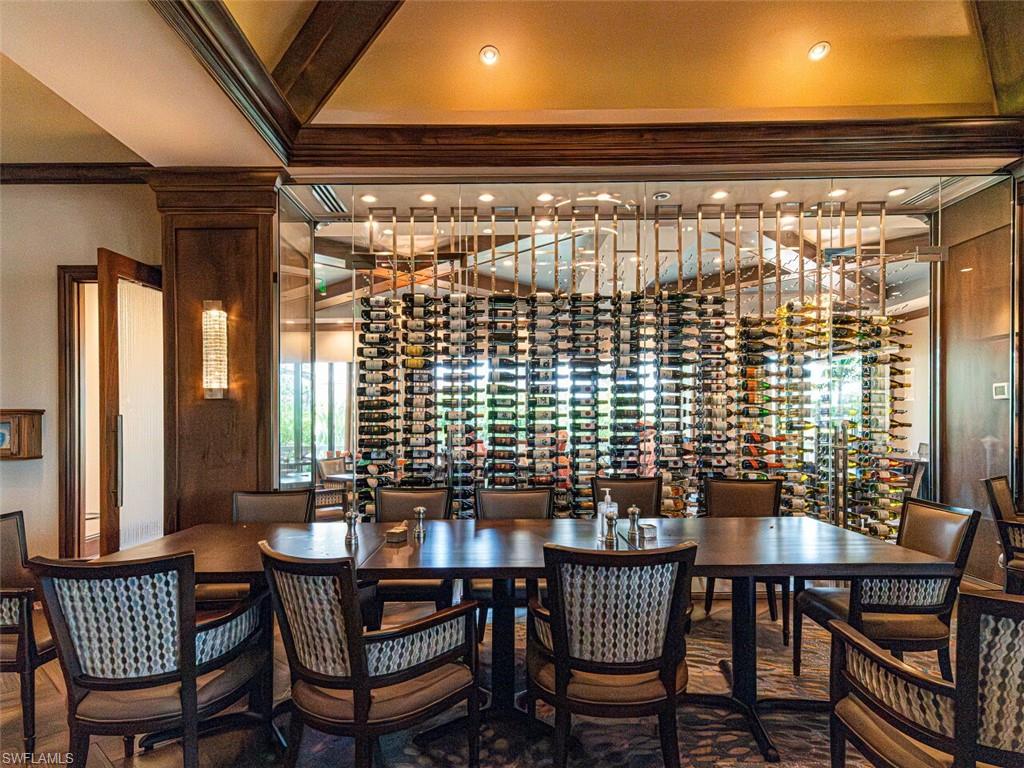 77 Silver Oaks CIR # 104 Unit: 8-104