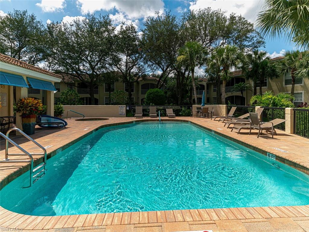 77 Silver Oaks CIR # 104 Unit: 8-104