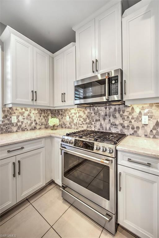 8075 Calle Canovas ST