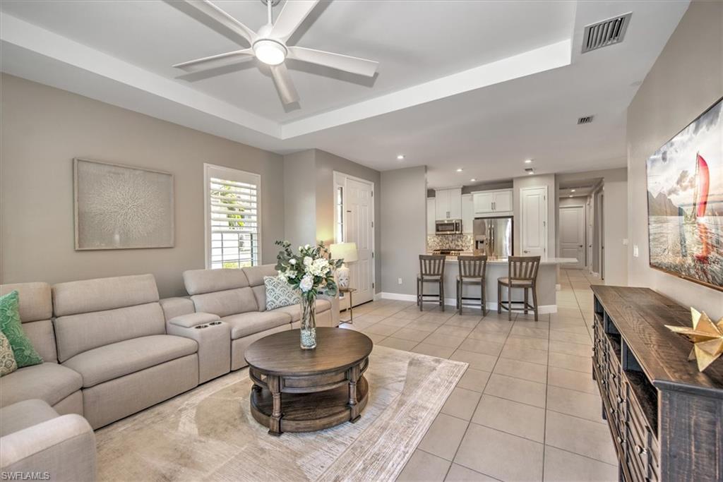 8075 Calle Canovas ST