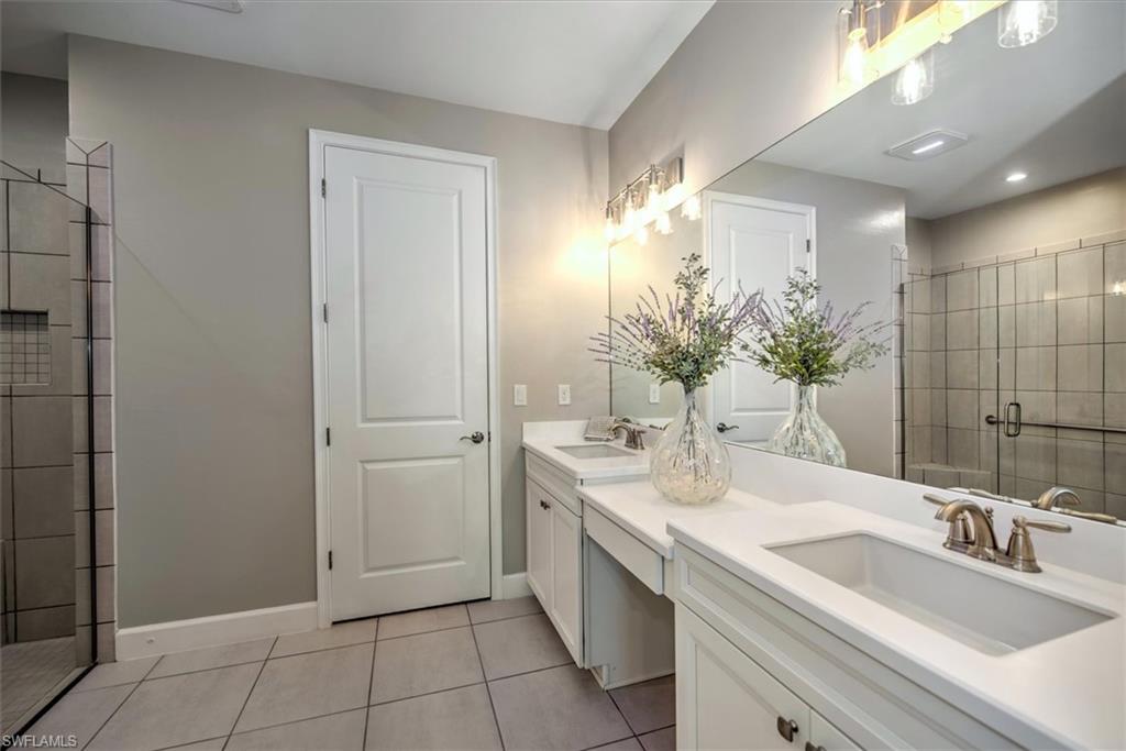 8075 Calle Canovas ST