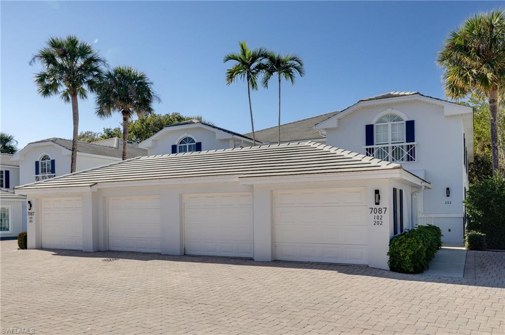 7087 Barrington CIR # 202