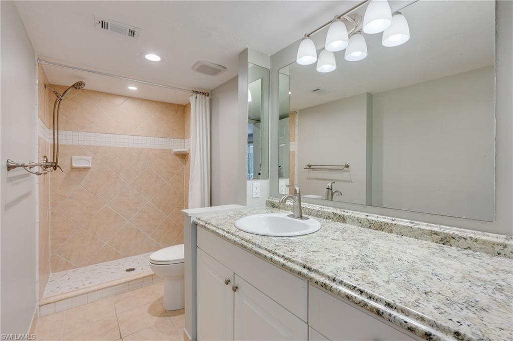 2370 Naples Trace CIR Unit: 3