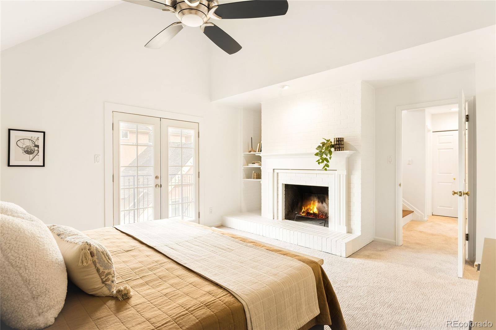 999 N Emerson Street Unit: 11