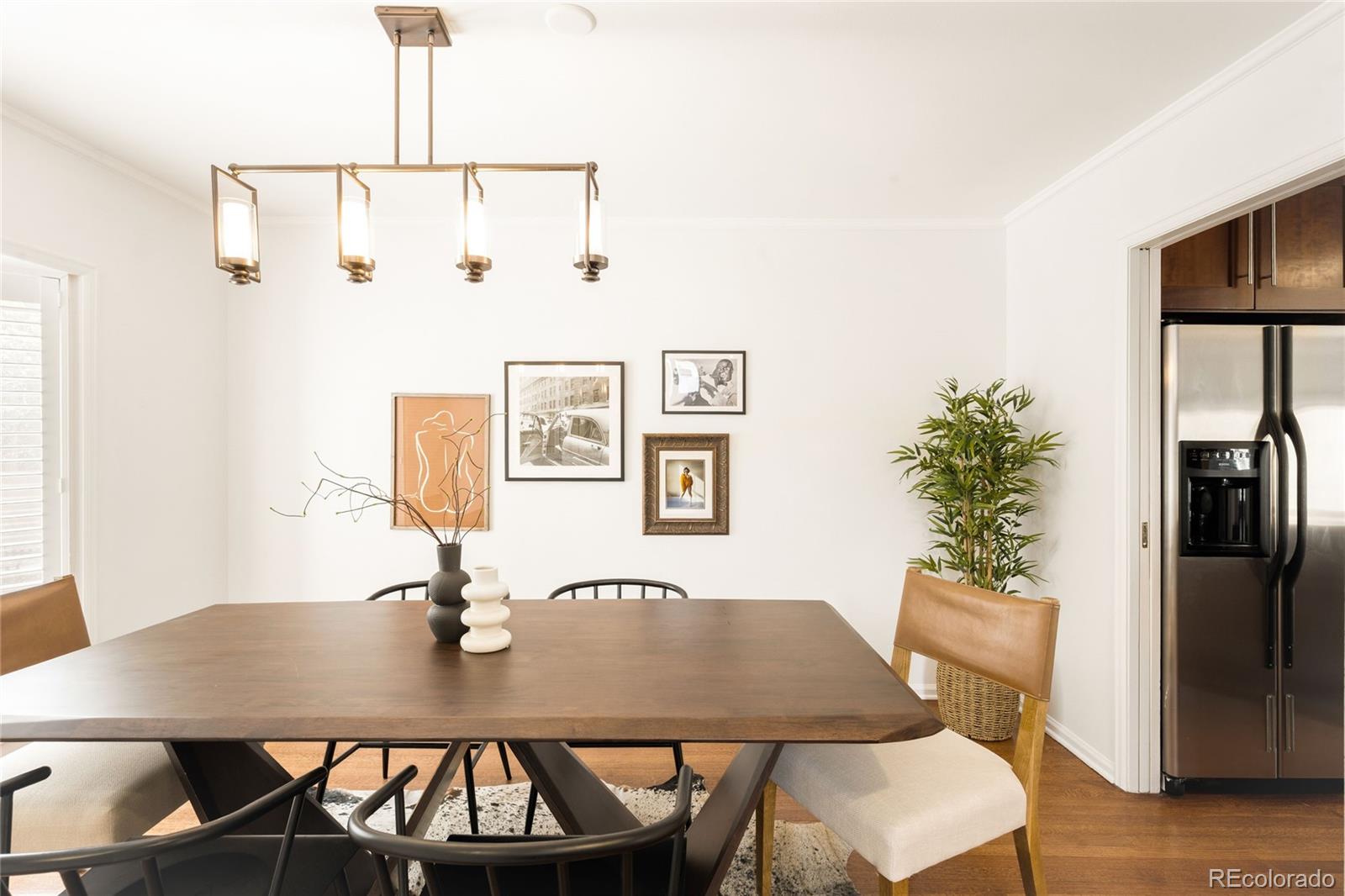 999 N Emerson Street Unit: 11