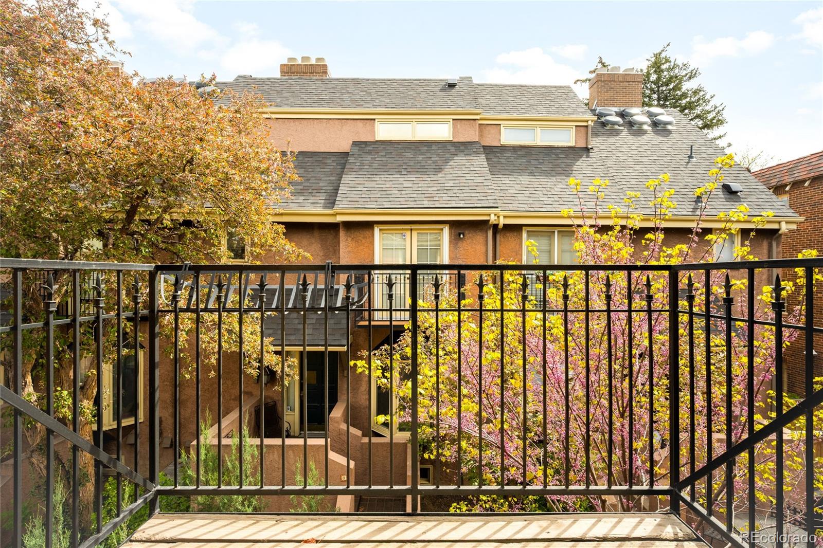 999 N Emerson Street Unit: 11