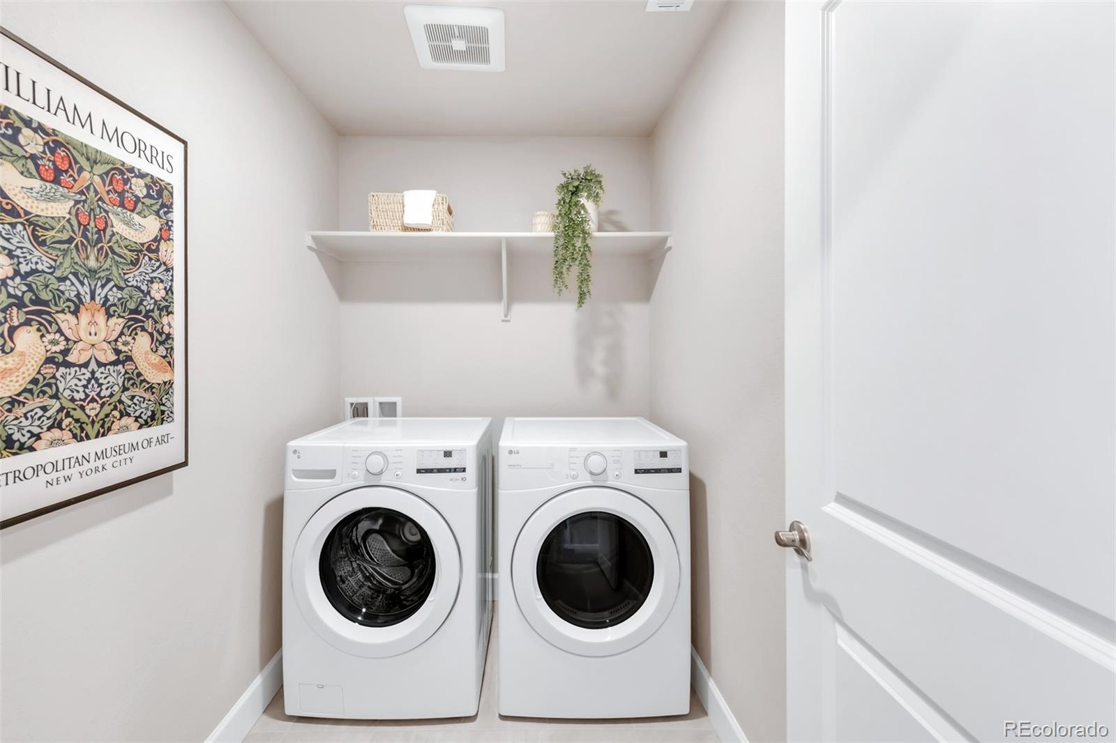 8275 Hunts Peak Street