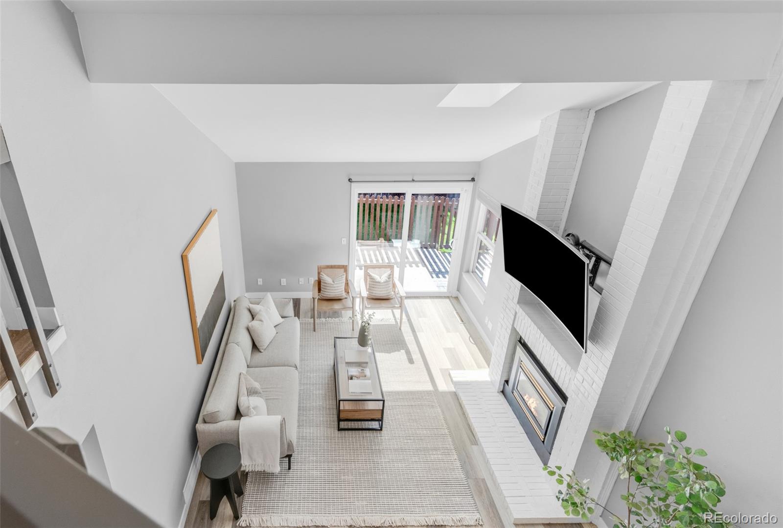 1569 S Syracuse Street