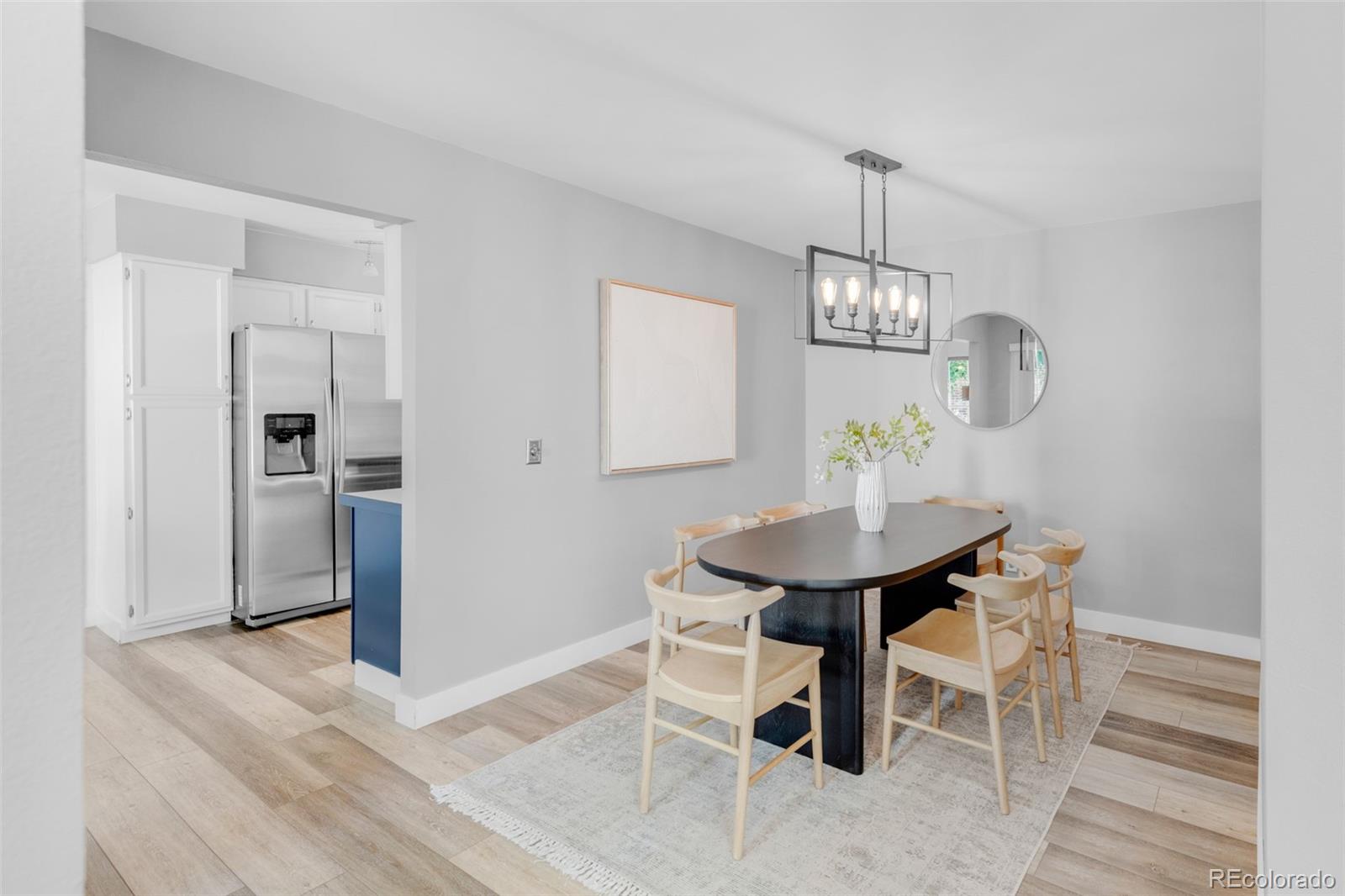 1569 S Syracuse Street