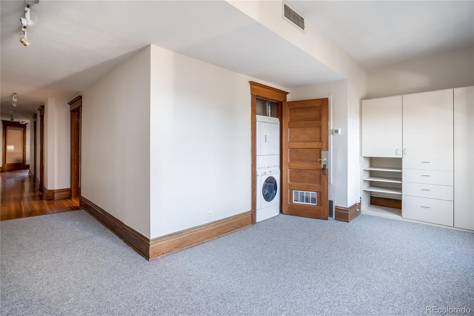1210 E Colfax Avenue Unit: 402