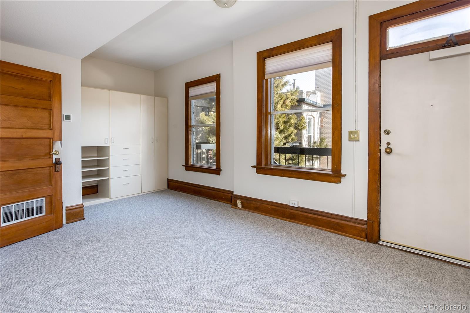 1210 E Colfax Avenue Unit: 402