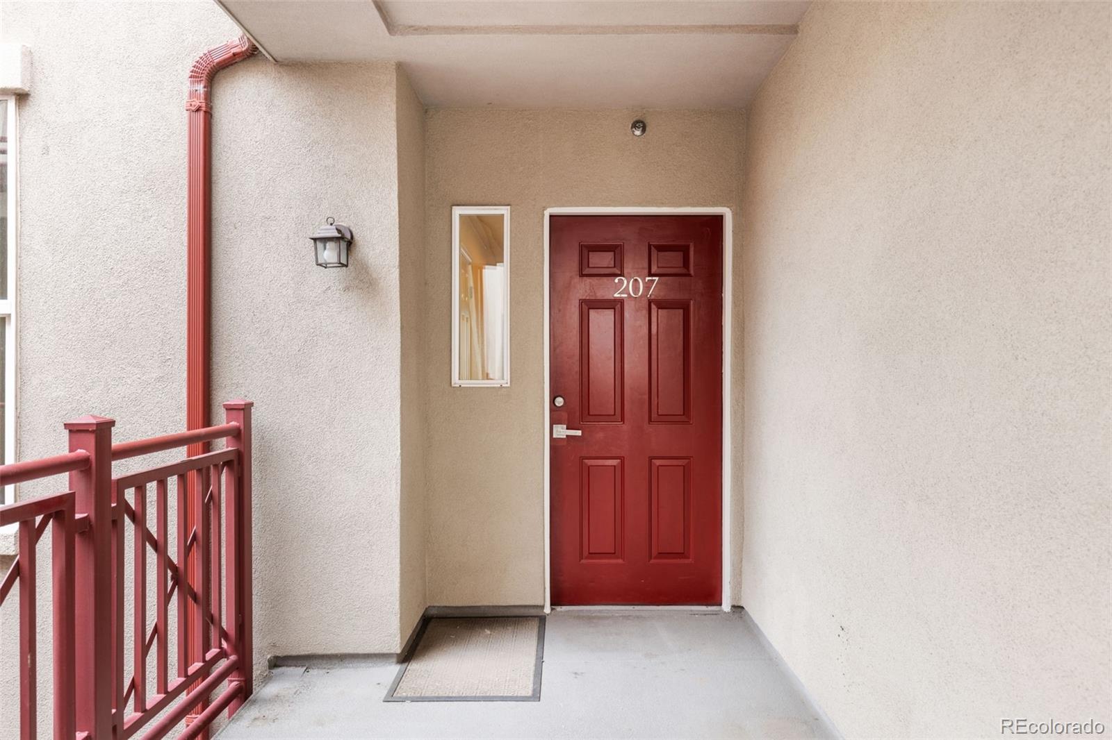 1767 N Pearl Street Unit: 207