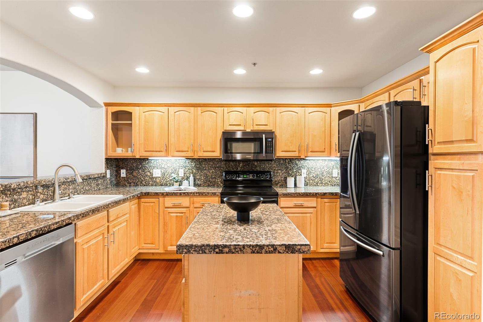 1767 N Pearl Street Unit: 207