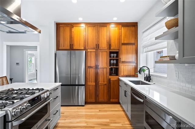 956 S Ogden Street