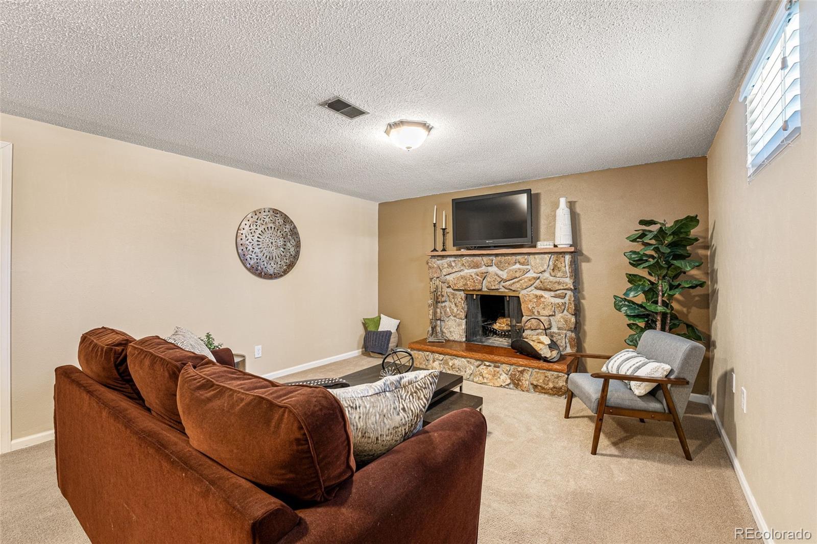 1400 Northwestern Road