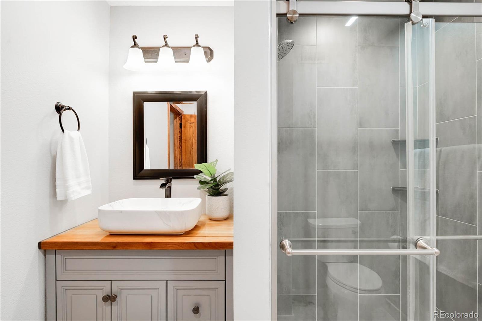 370 S Estes Street Unit: C