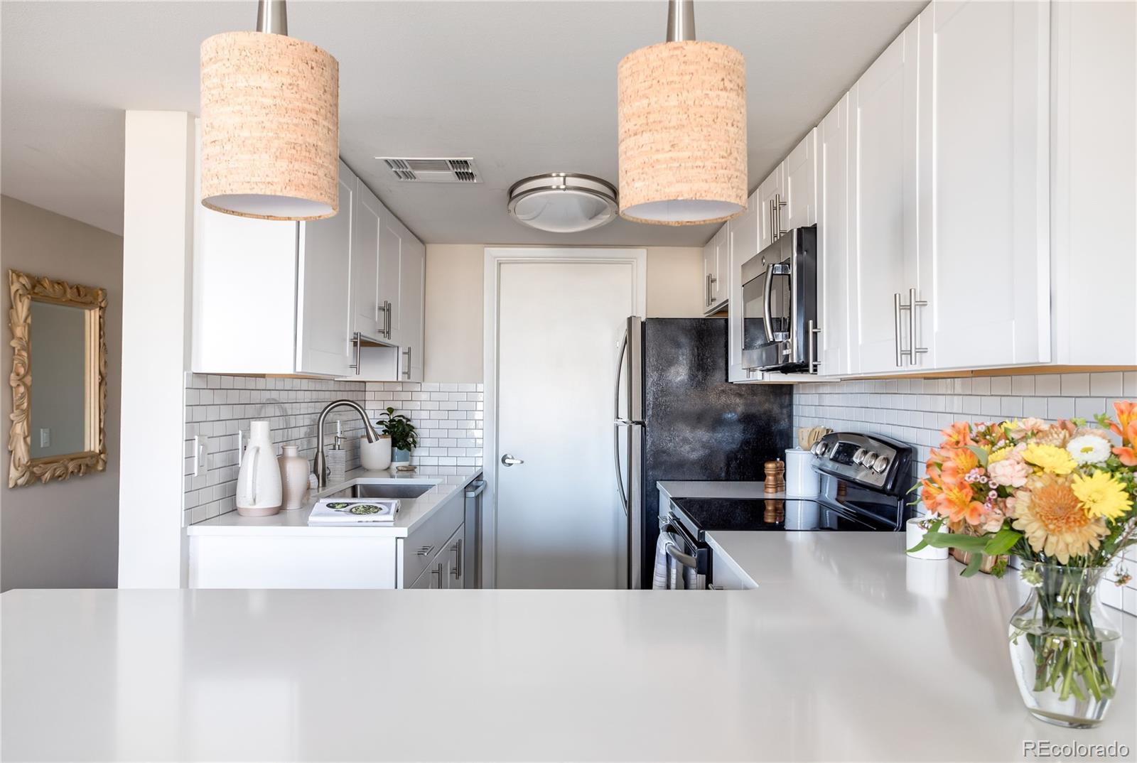 5955 E 10th Avenue Unit: 104