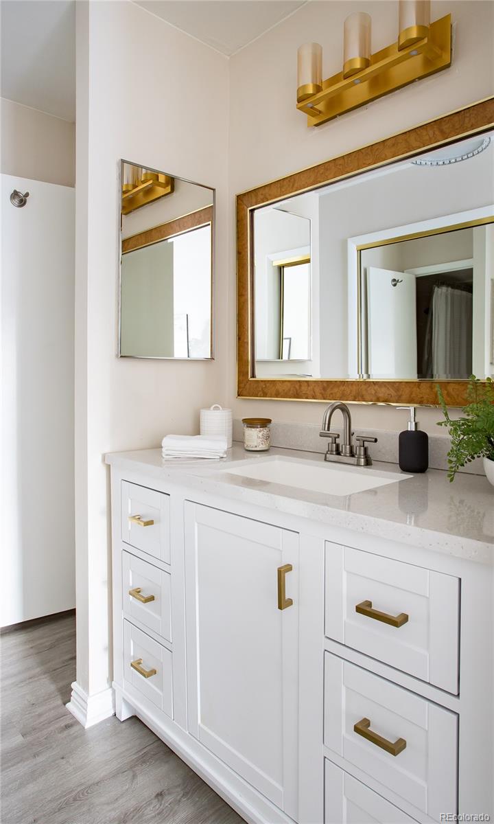 5955 E 10th Avenue Unit: 104