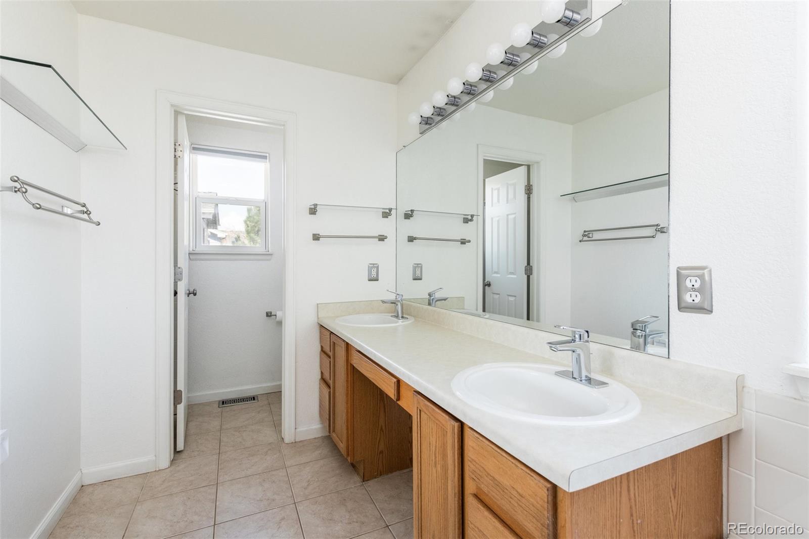 10143 Wyandott Circle