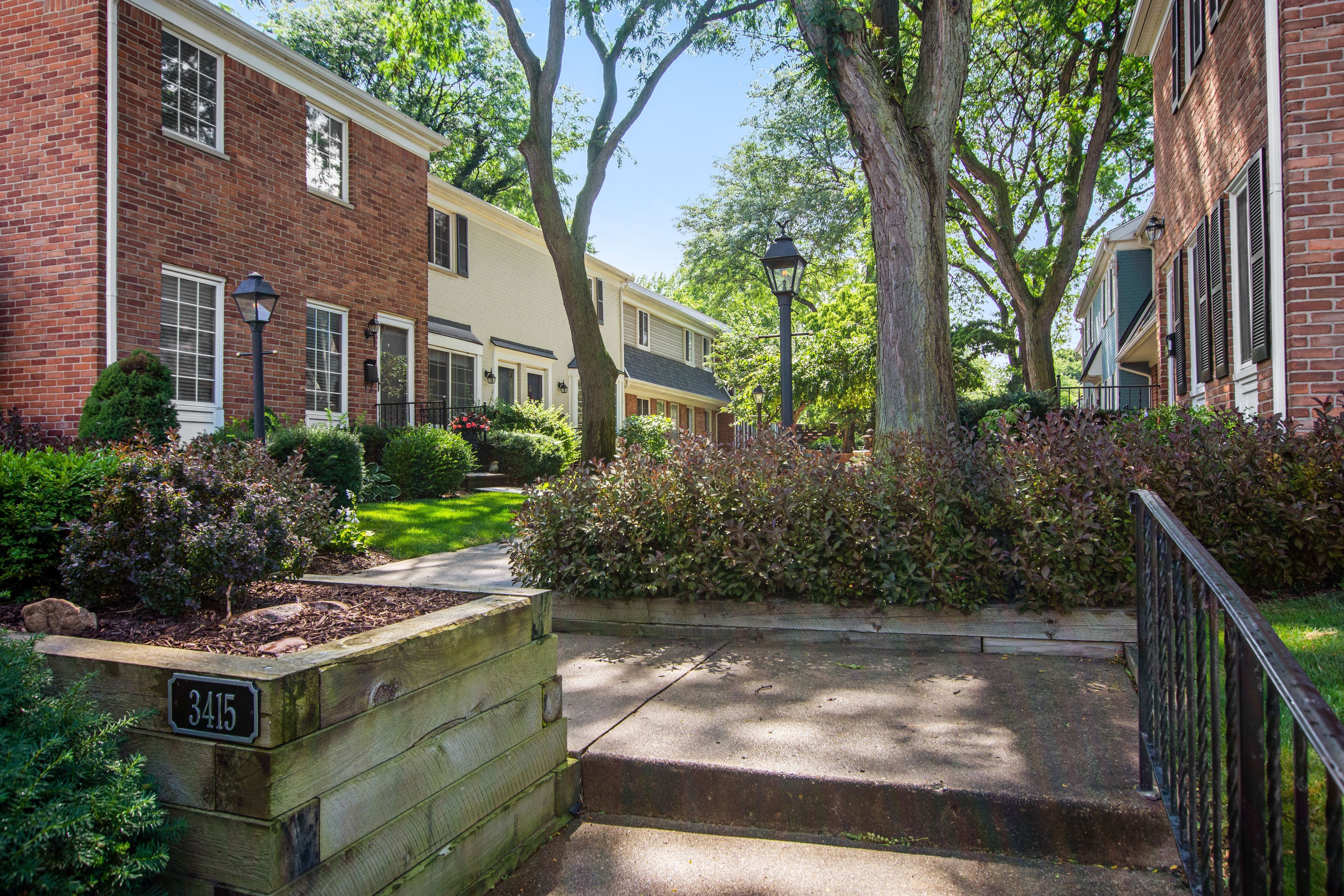 3415 W 14 MILE Road Unit: #9