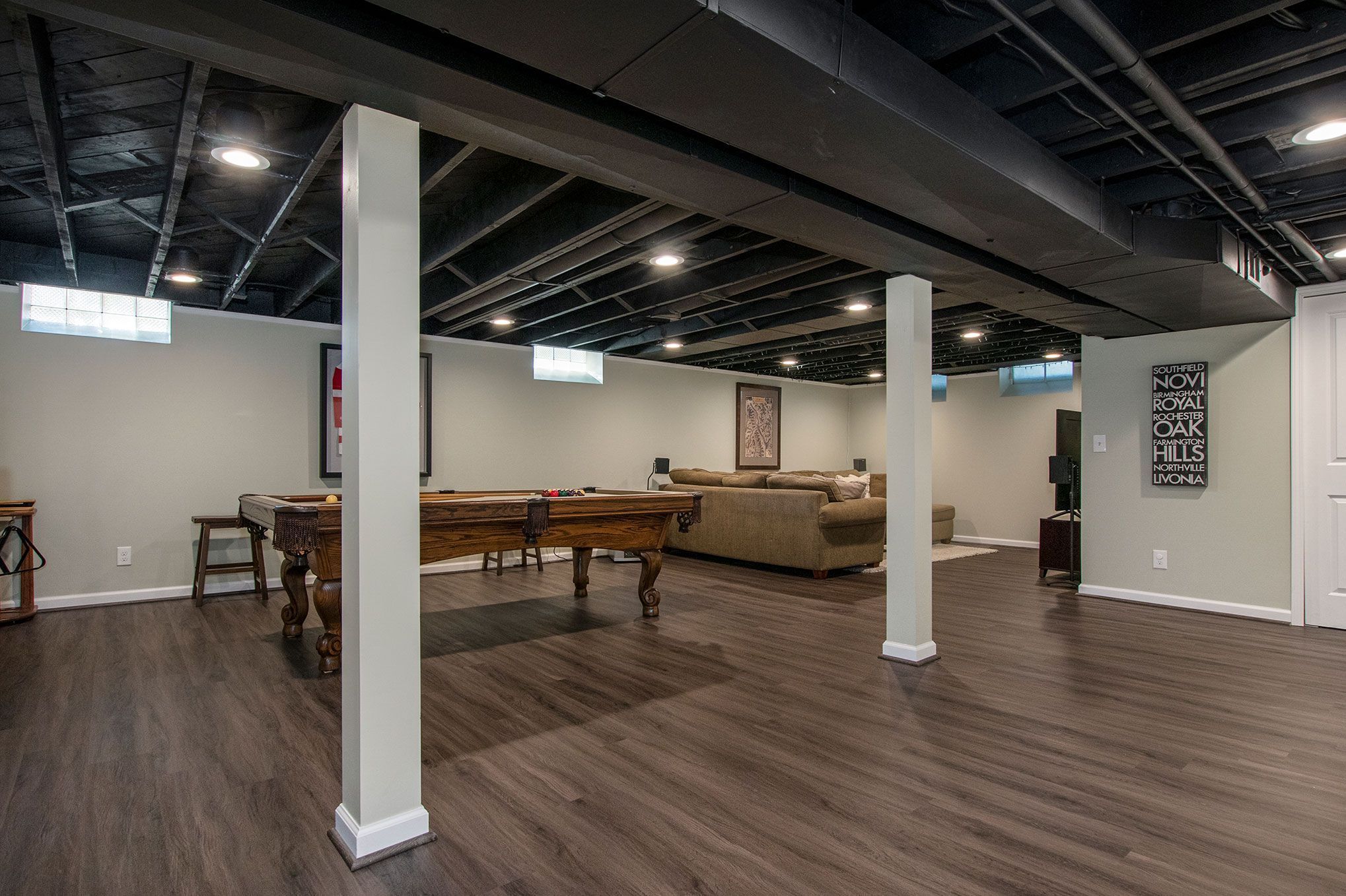 4709 ELMHURST Avenue