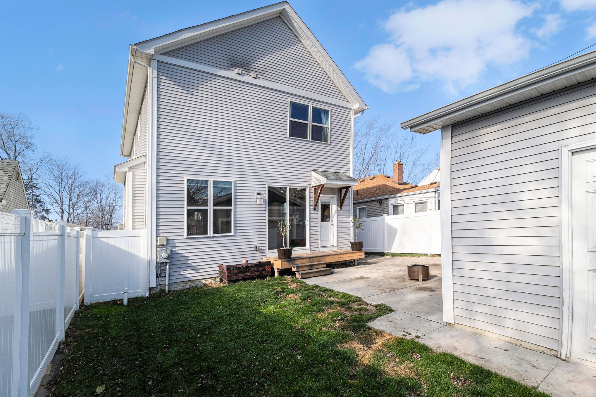 3920 OAKSHIRE Avenue