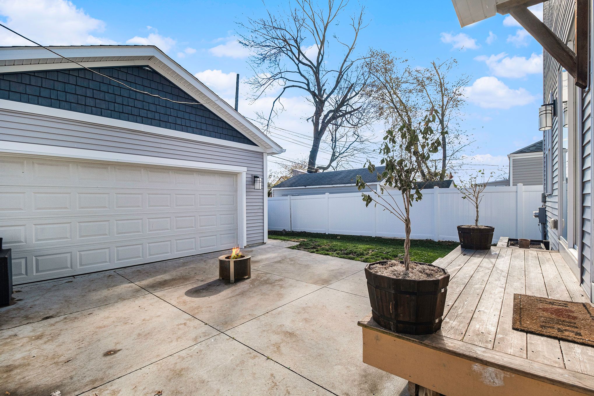 3920 OAKSHIRE Avenue