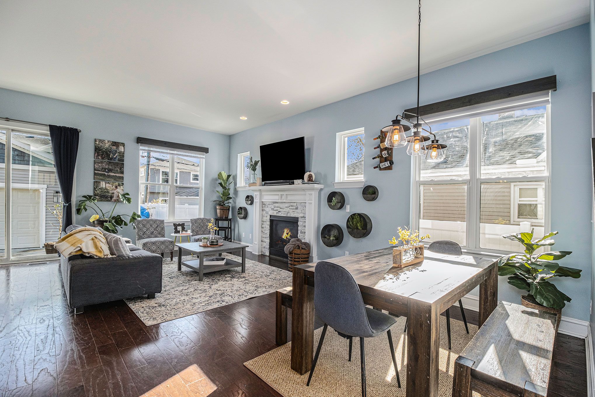 3920 OAKSHIRE Avenue