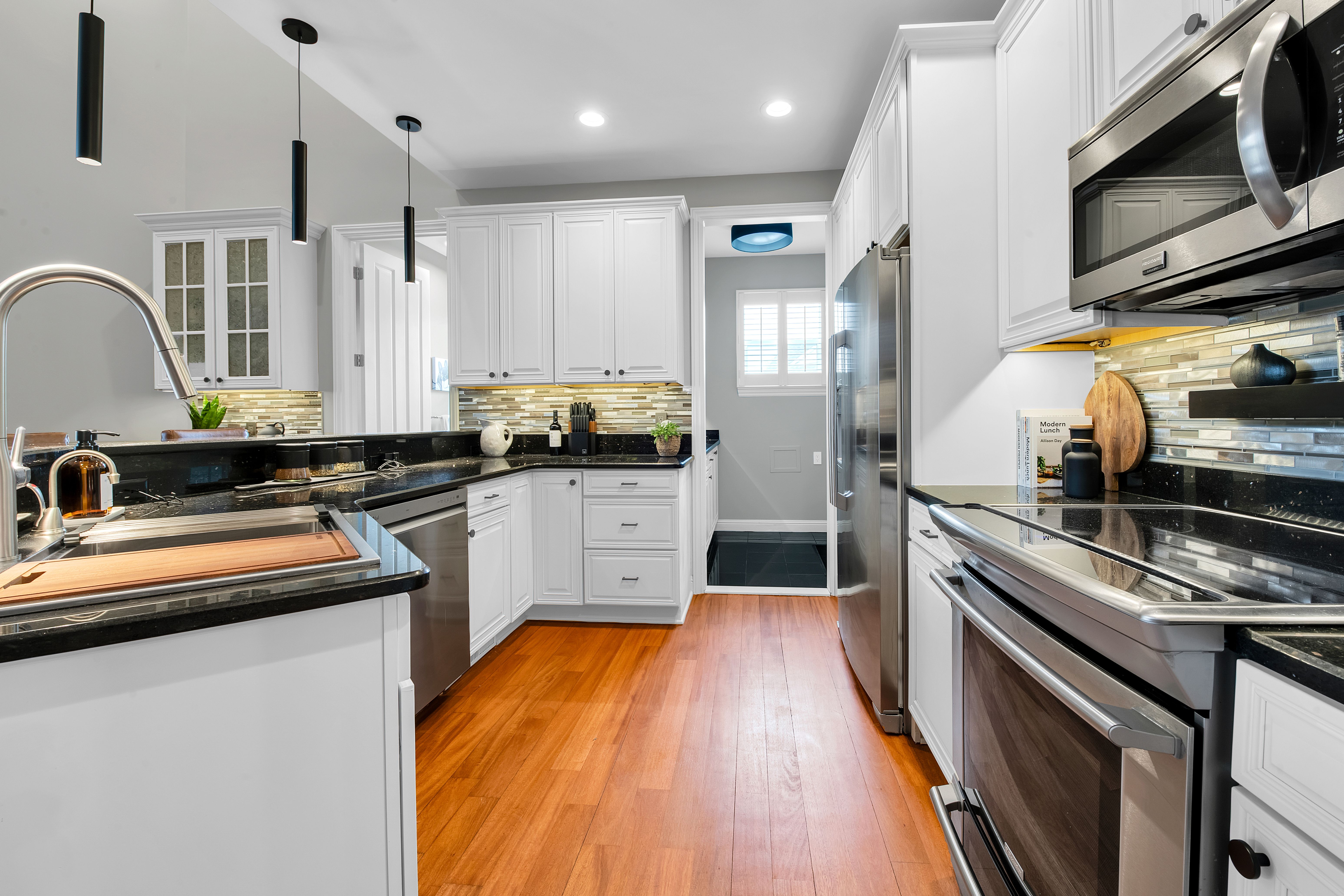 4404 NAVIN FIELD Lane