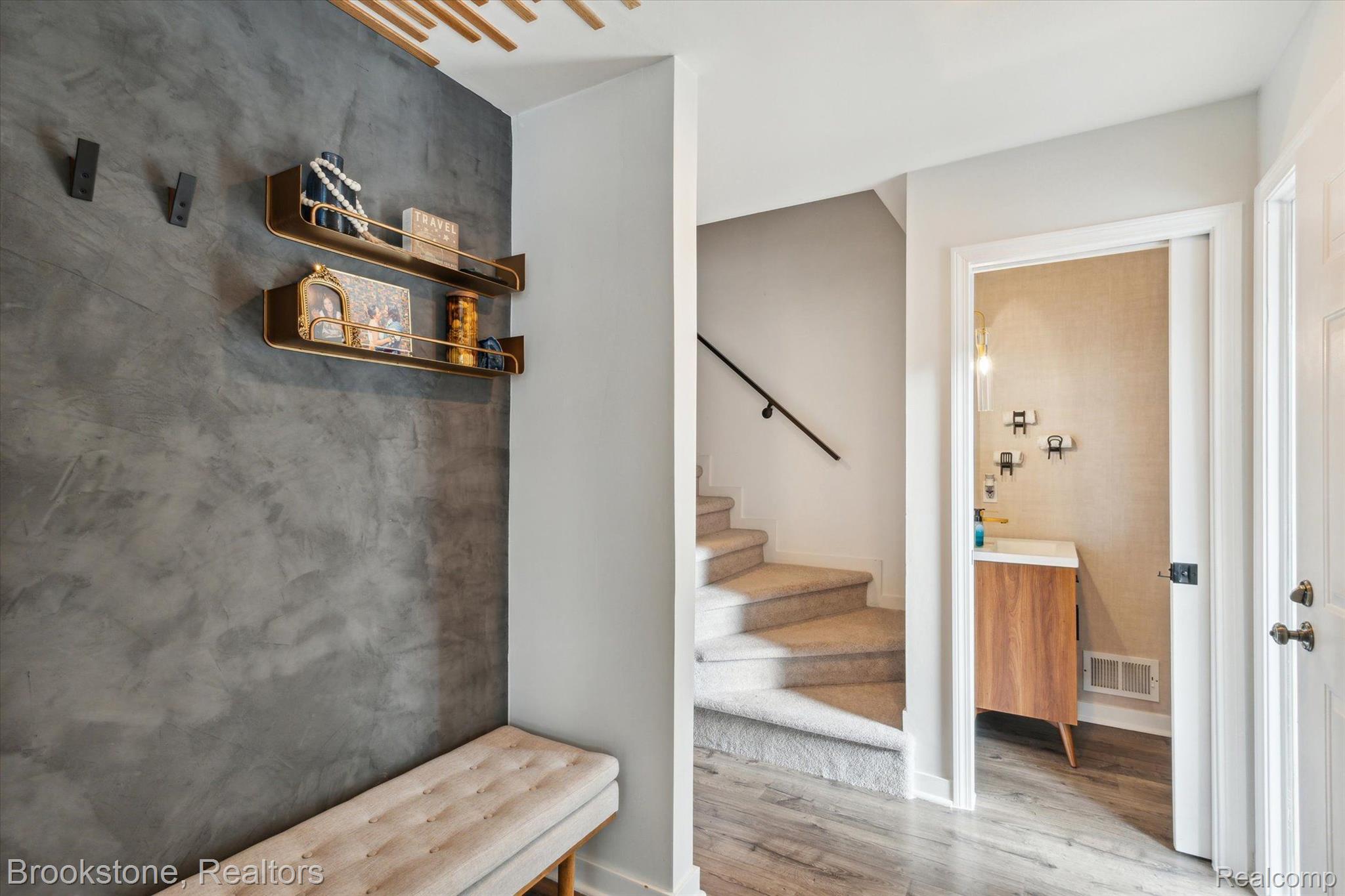 1451 COURTLAND Boulevard