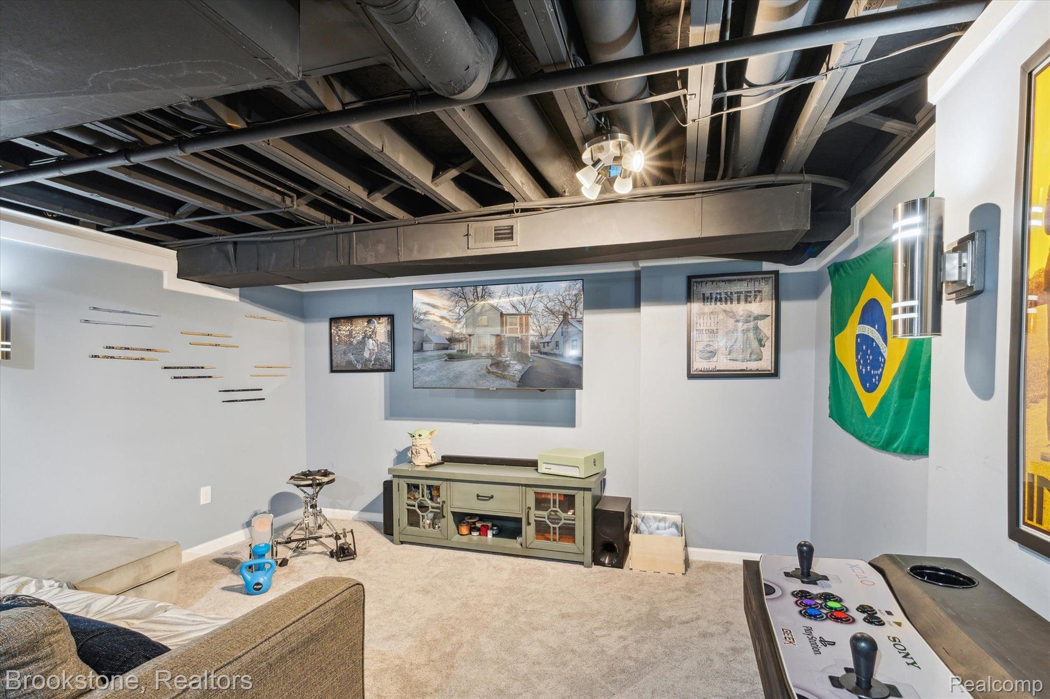 1451 COURTLAND Boulevard