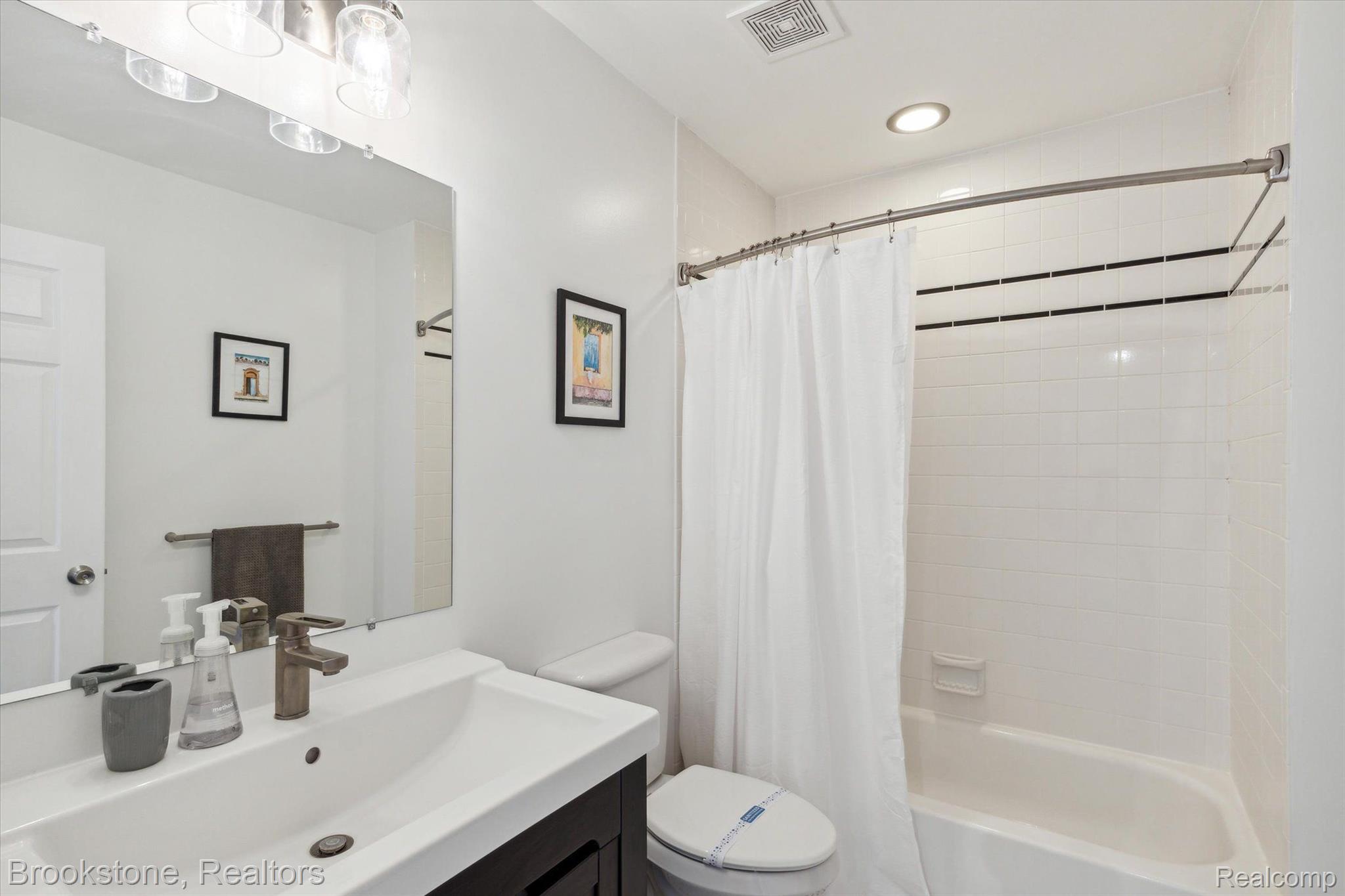 1451 COURTLAND Boulevard