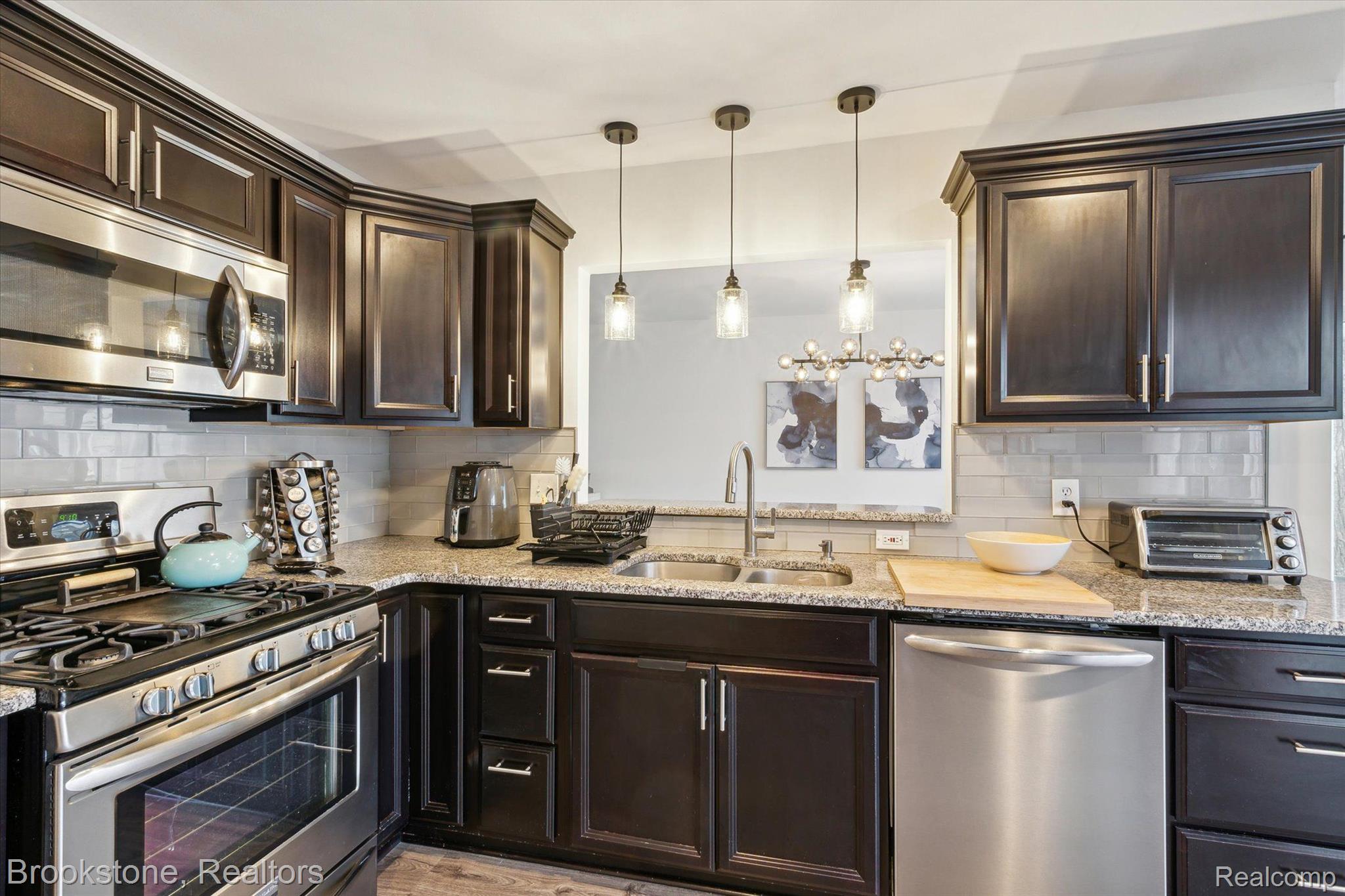 1451 COURTLAND Boulevard