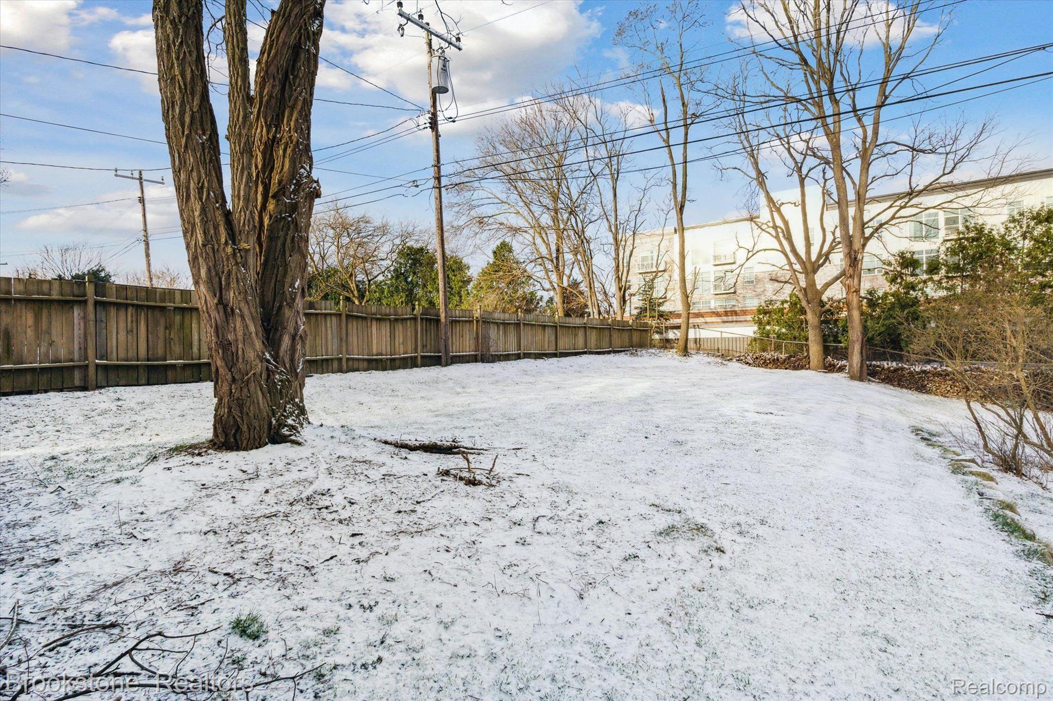 1451 COURTLAND Boulevard