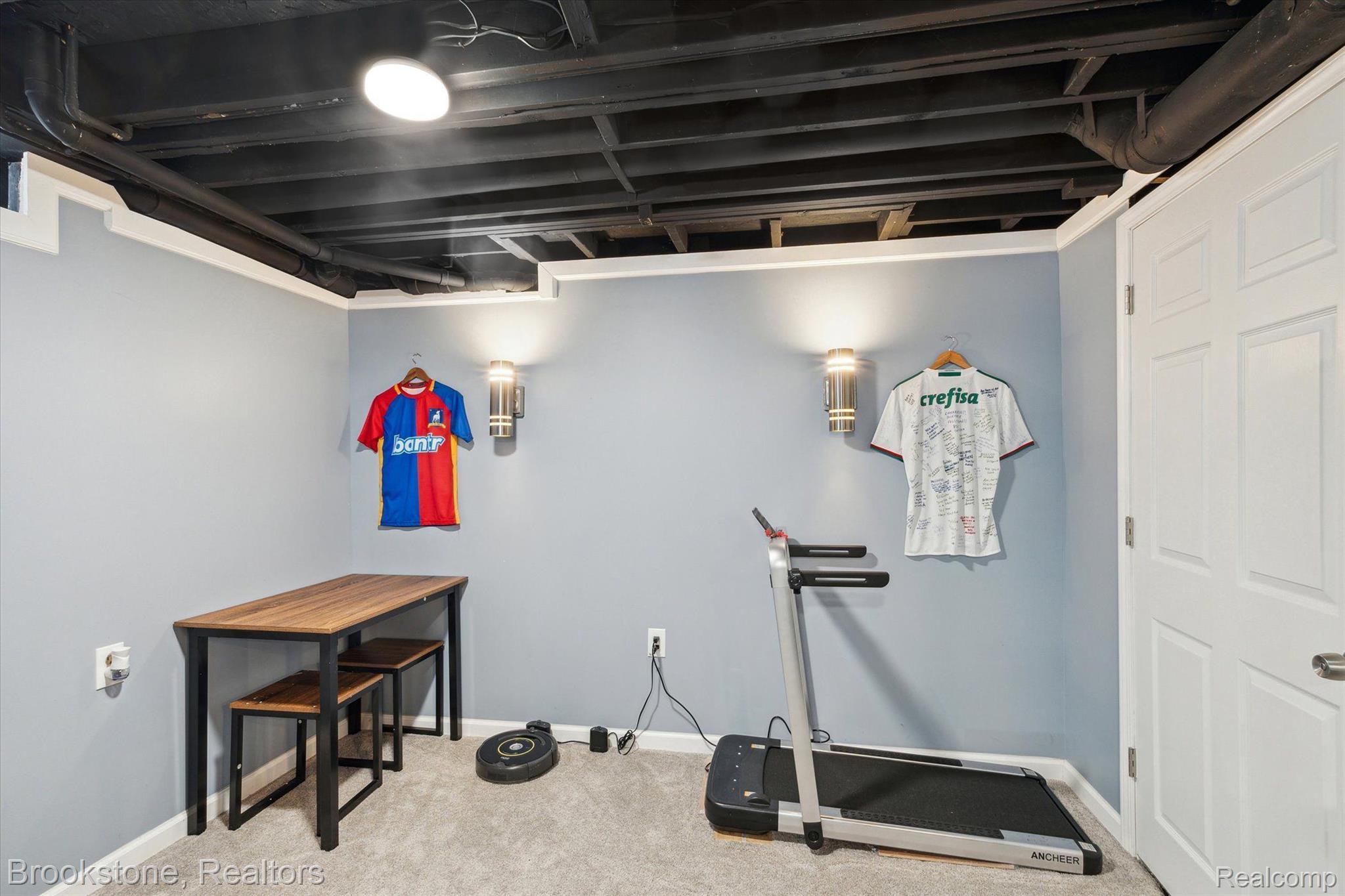 1451 COURTLAND Boulevard