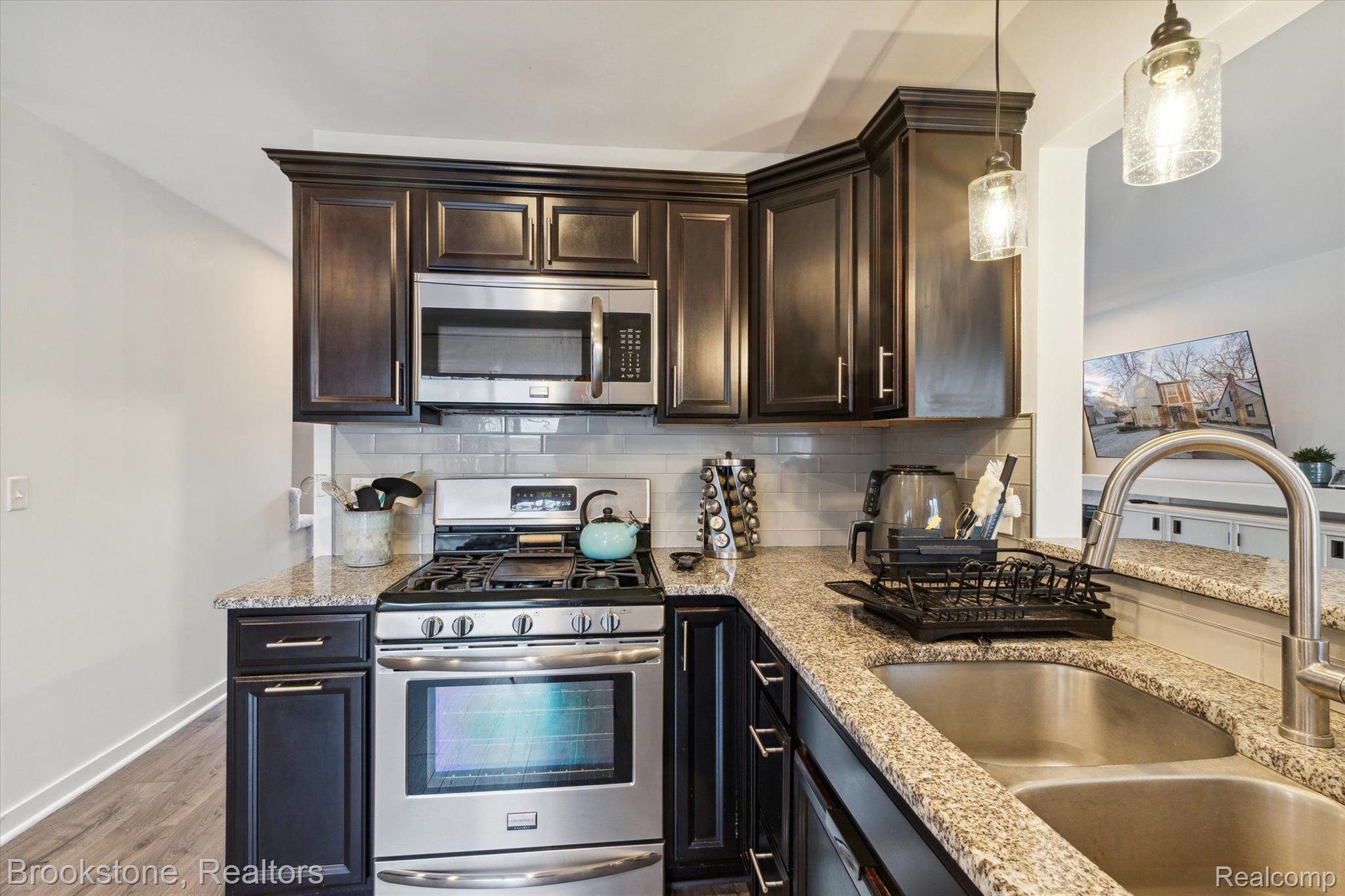 1451 COURTLAND Boulevard