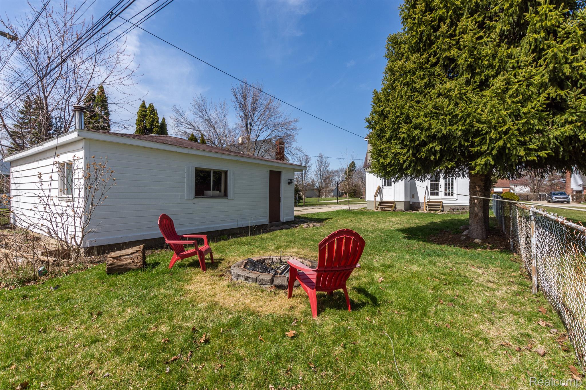 8440 MCKINLEY