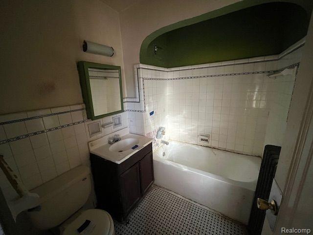 18073 SANTA BARBARA Drive