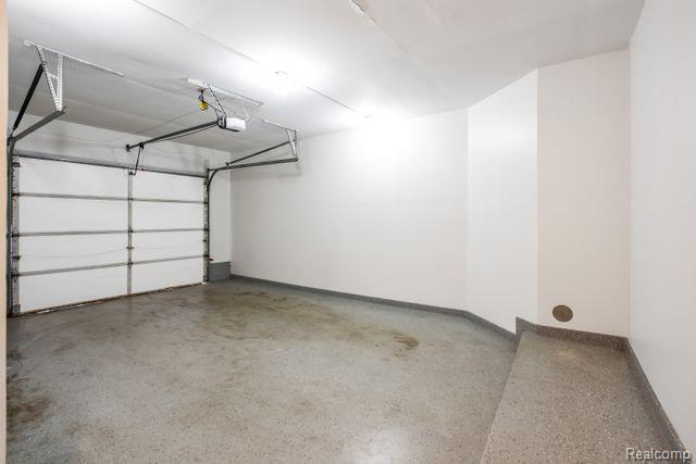 341 S CROOKS Road 1