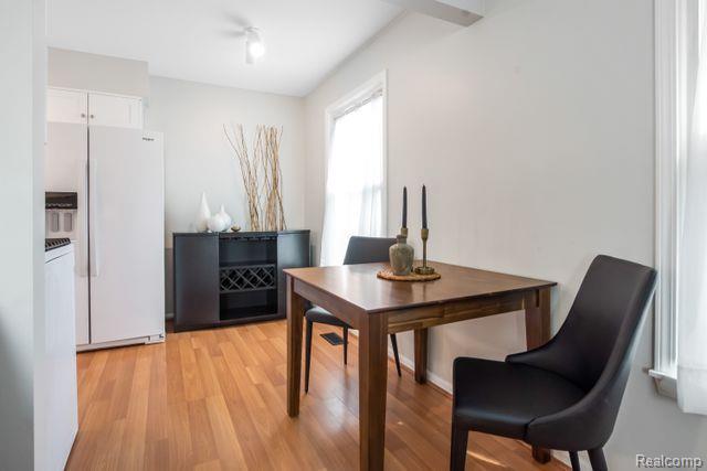 341 S CROOKS Road 1