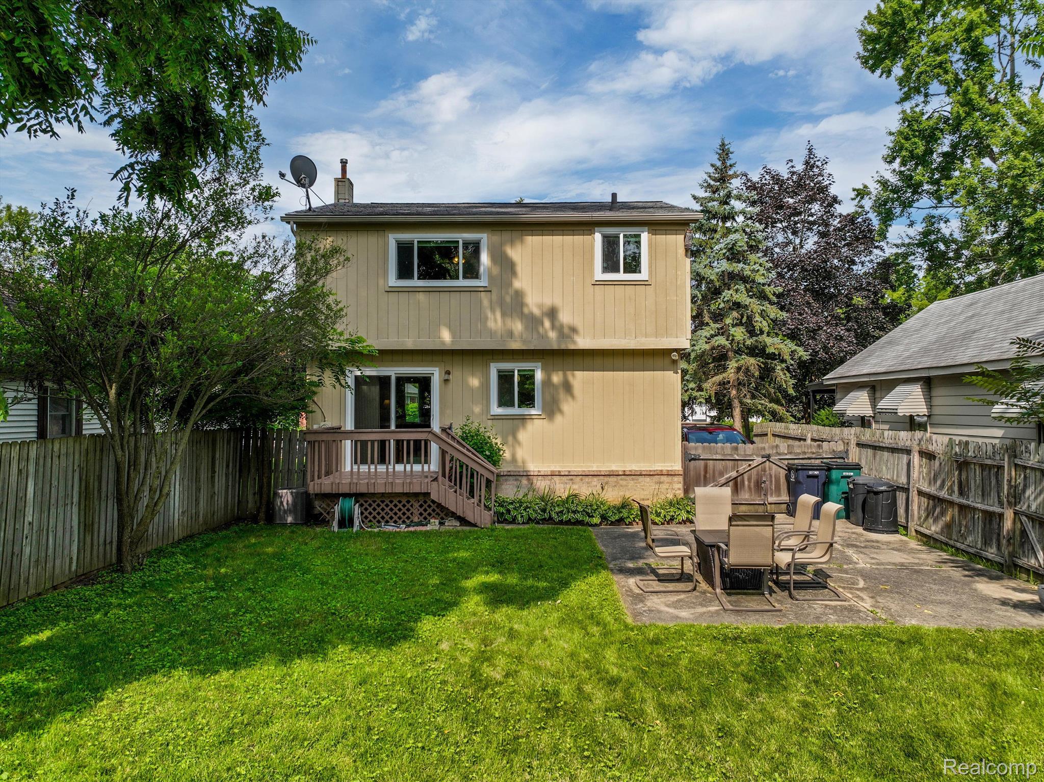 3264 PRAIRIE Avenue