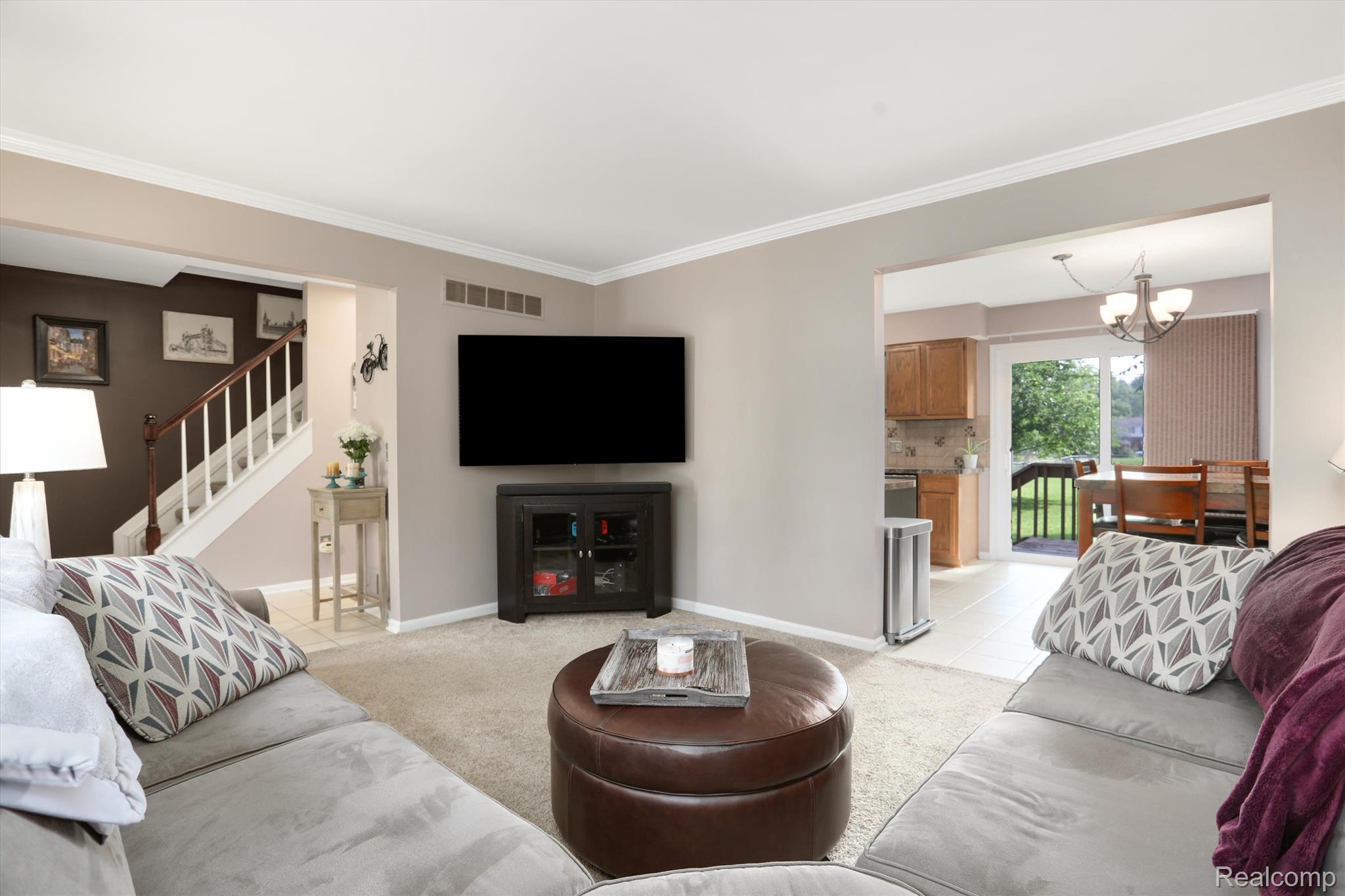 3264 PRAIRIE Avenue