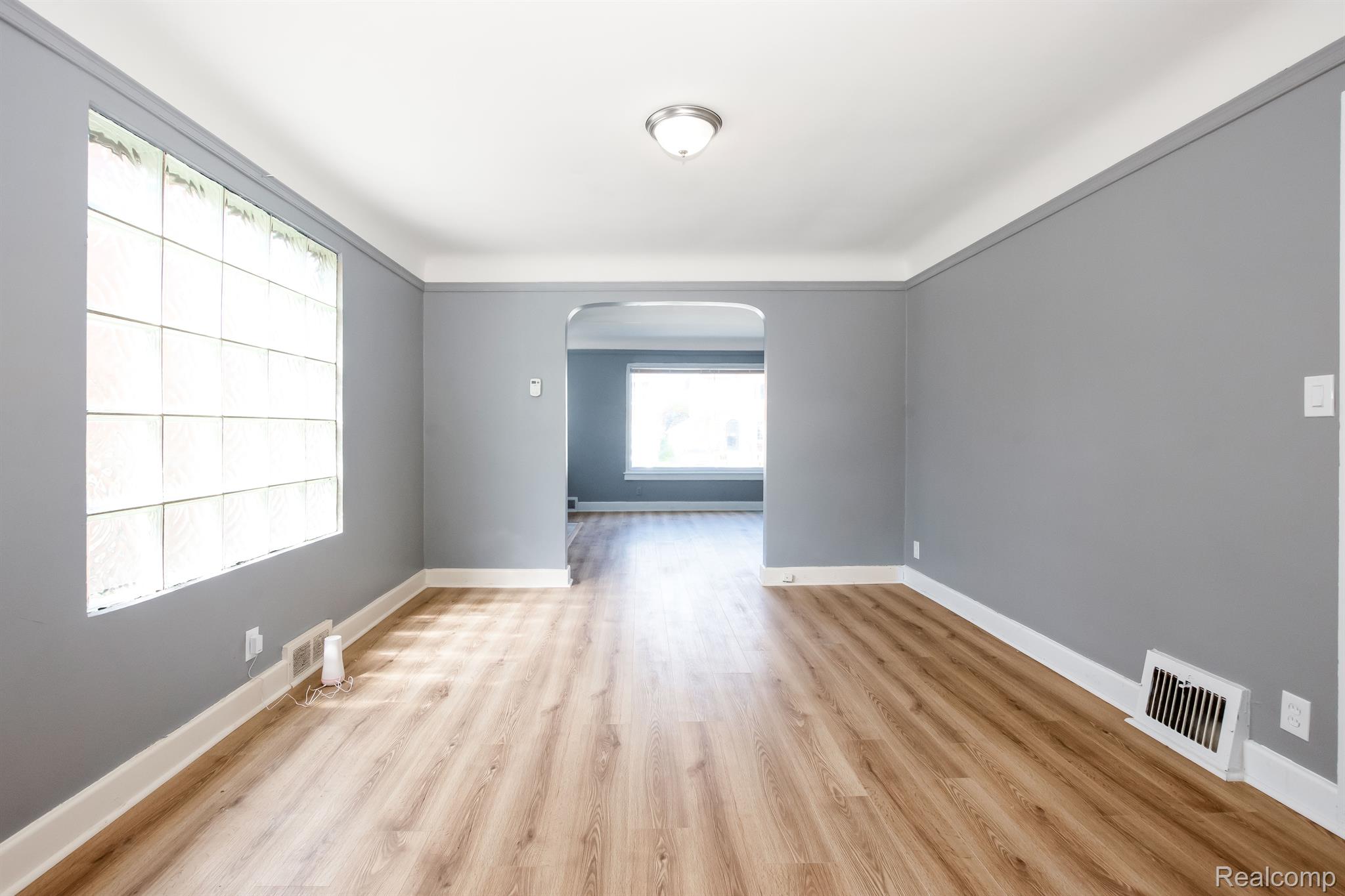 14748 WOODMONT Avenue