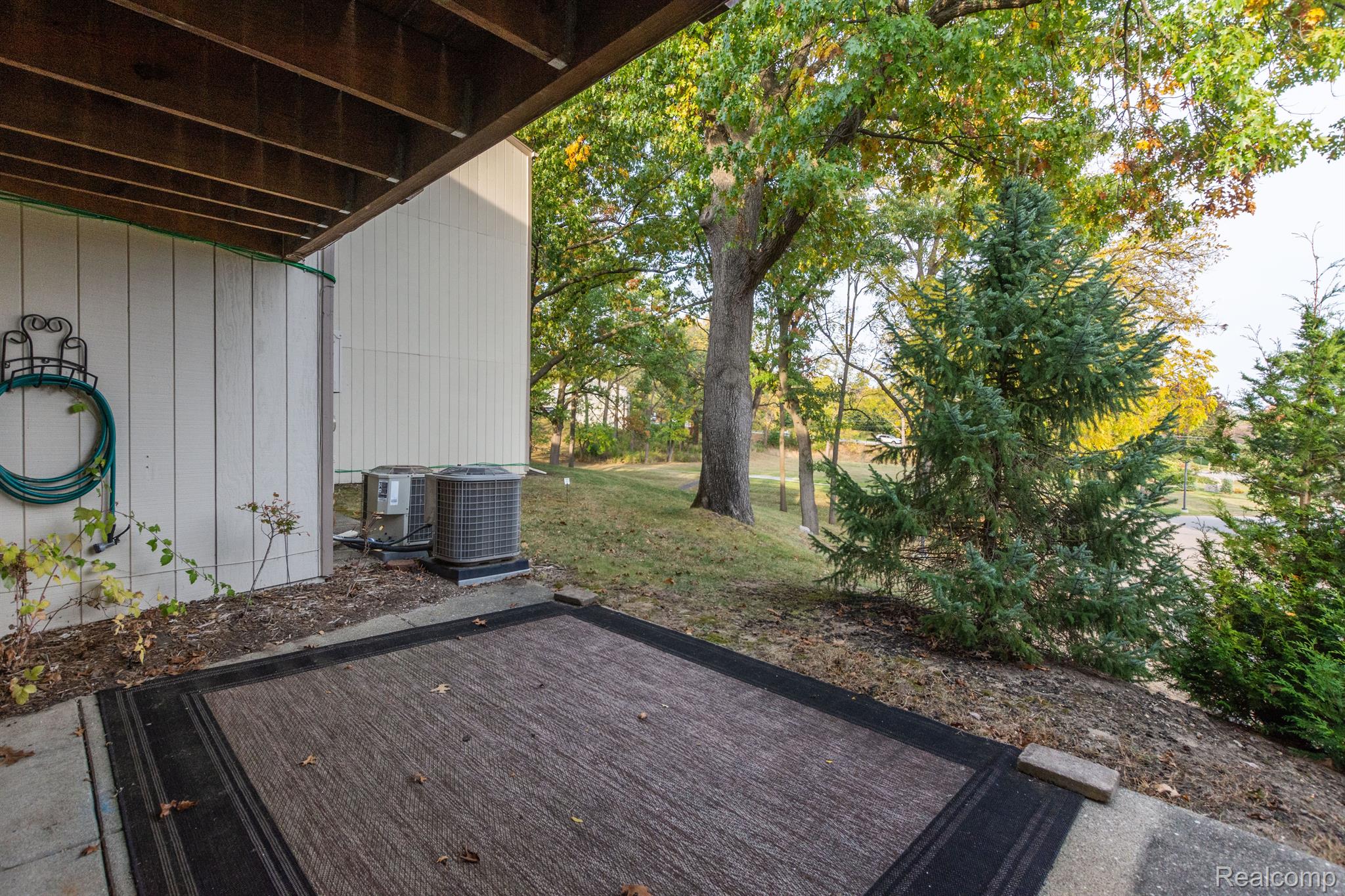 1591 CHARTER OAK Drive