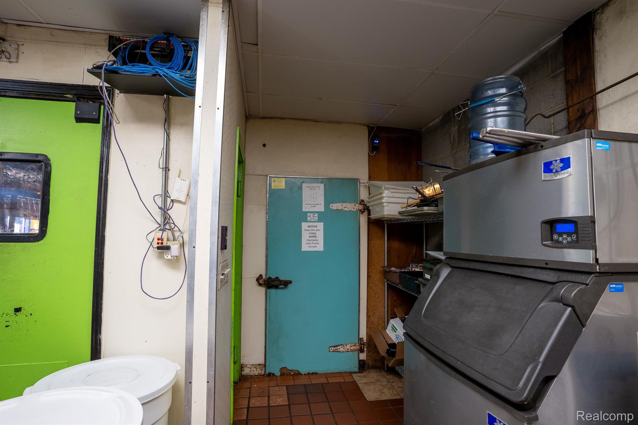 31313 DEQUINDRE Road