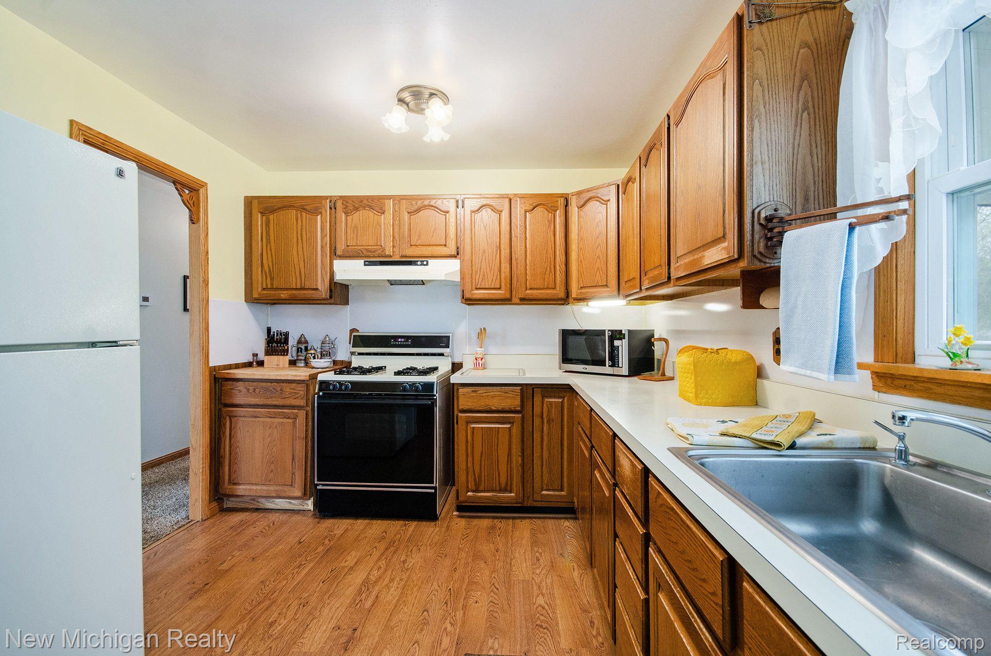 627 LOS ARBOLES Drive