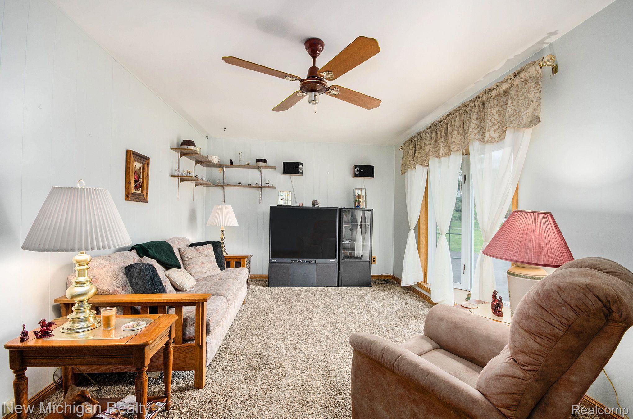 627 LOS ARBOLES Drive