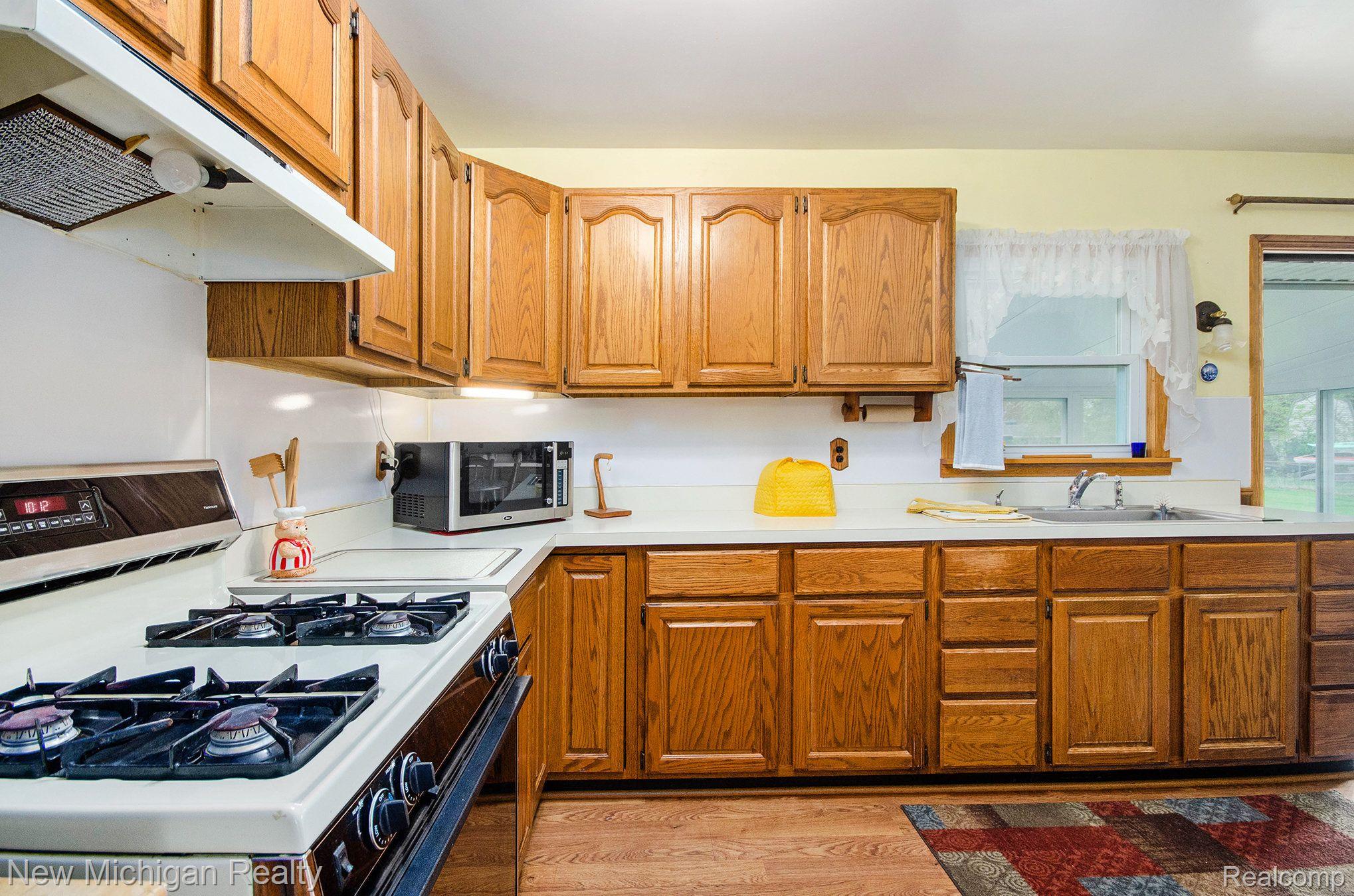 627 LOS ARBOLES Drive