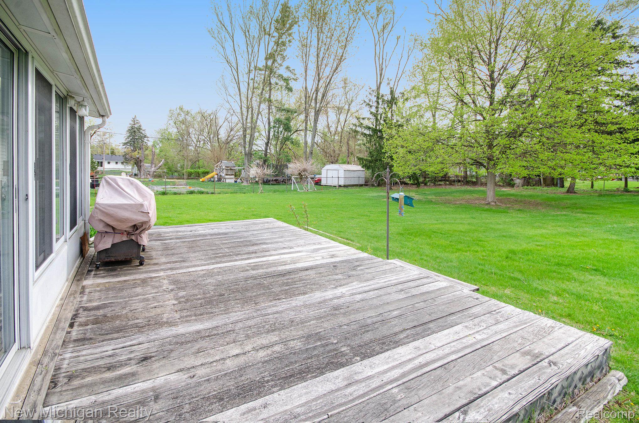 627 LOS ARBOLES Drive